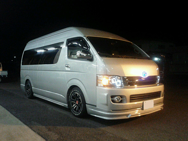 [TOYOTA HIACE グランド キャビン]SUS 3インチロワード WHEEL　MTS MJ-01S 7x16 TIRE TOYO H20 215/65R16 外装ランプ類 フルLED化　ギャラクシーフルLEDテールチューブタイプ